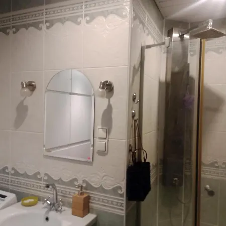 Pokoj W Domu Z Duzym Ogrodem Krakow Exterior photo