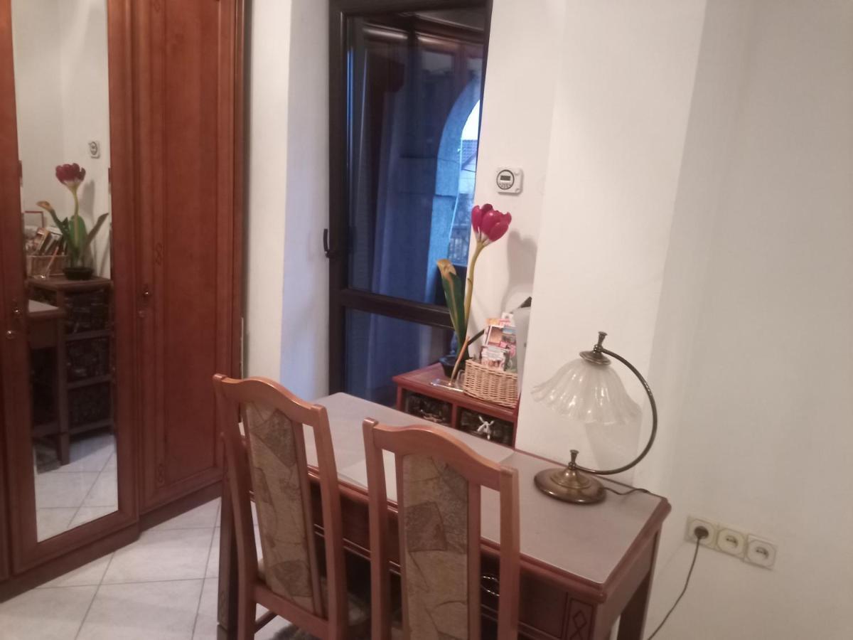 Homestay W Domu Z Duzym Ogrodem Krakow